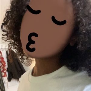 Meet your Posher, - 𝐾 𝐴 𝑌 𝐷 𝐸 𝑁 𝐶 𝐸 －